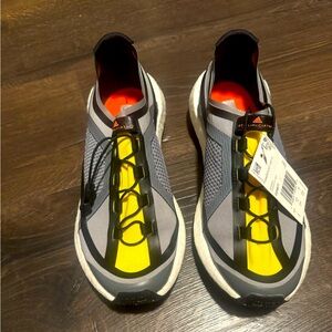 Stella McCartney pulse boost sneakers. Brand new with tags.